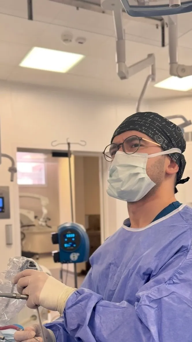 Op. Dr. Javidan Asafov ameliyathanede